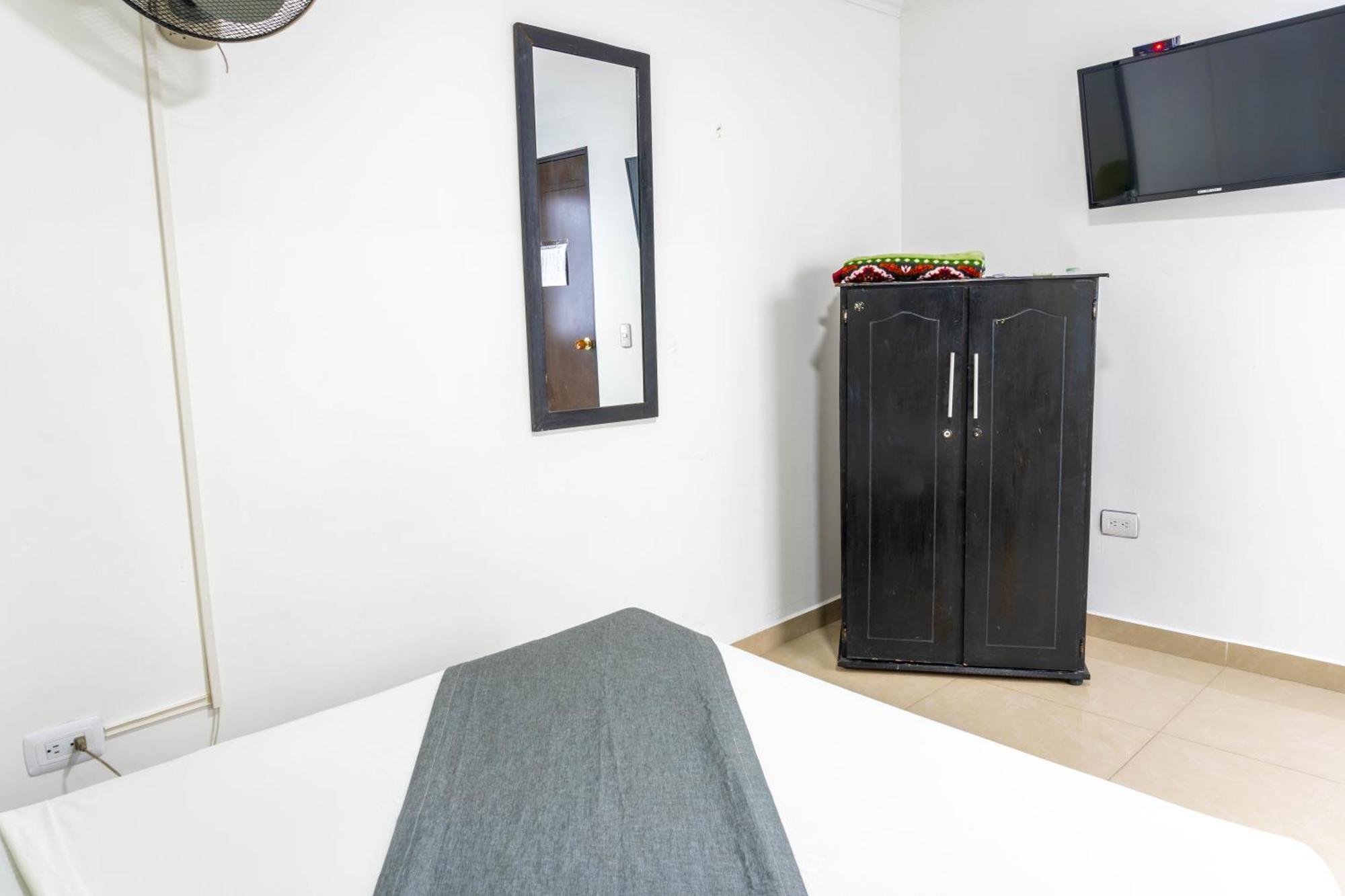 Hotel Park 6 Medellín Zewnętrze zdjęcie