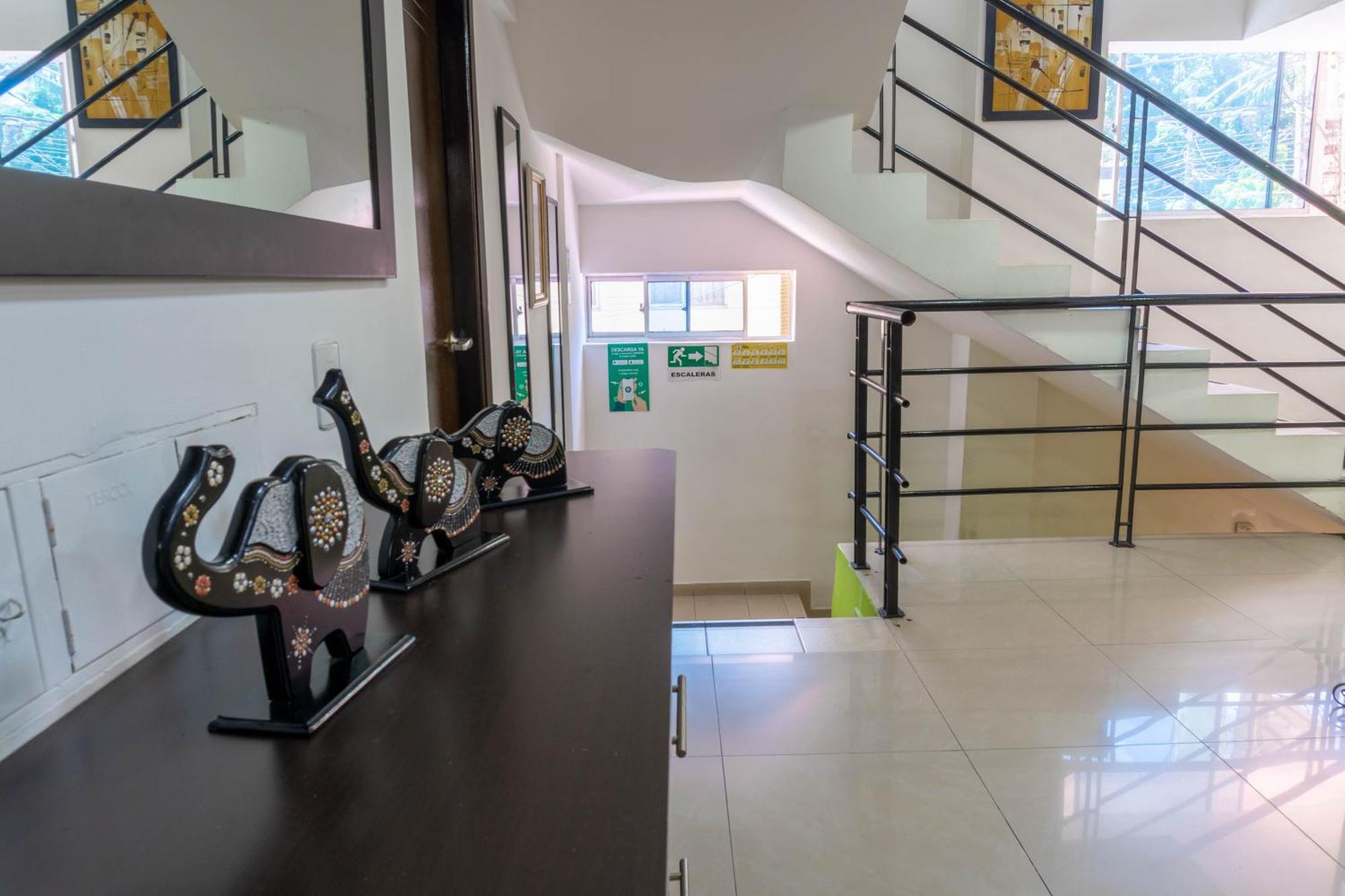 Hotel Park 6 Medellín Zewnętrze zdjęcie