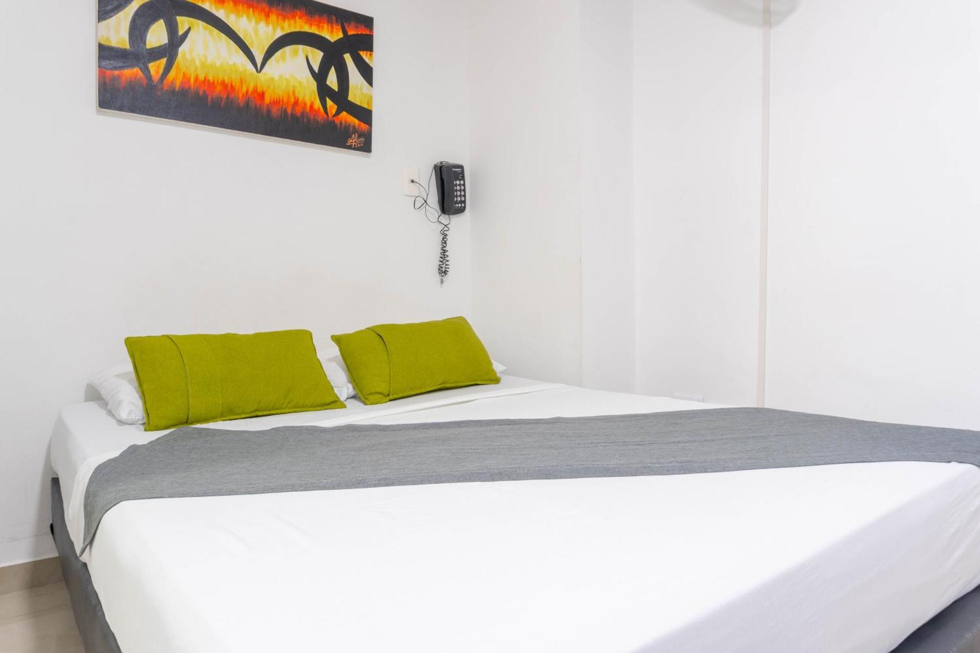 Hotel Park 6 Medellín Zewnętrze zdjęcie